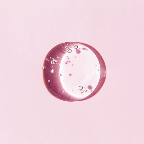 Retinol, Hyaluronsäure und Vitamin C: Der richtige Wirkstoff für jedes Zeichen der Hautalterung